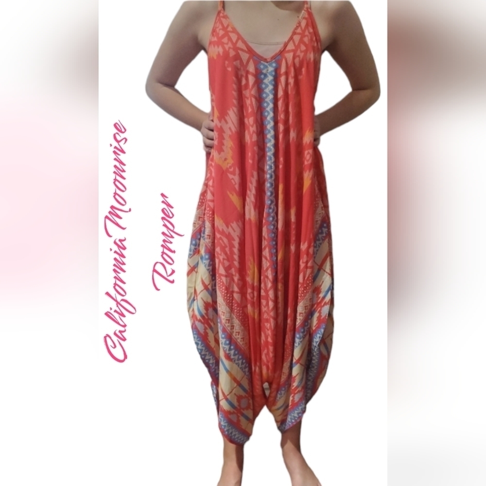 California Moonrise Boho Oversized pink Romper adjustable straps size small